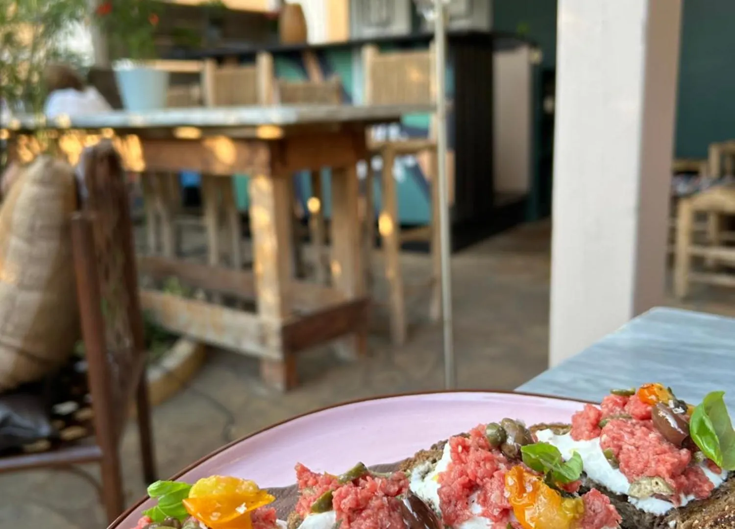 Art Hotel פיאטרה סנטה 3*, פיאטרה סנטה איטליה